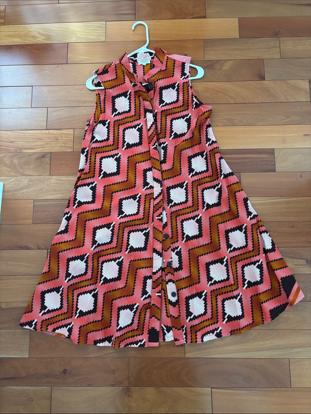 Sleeveless Geometric Button-Front Dress - Pink